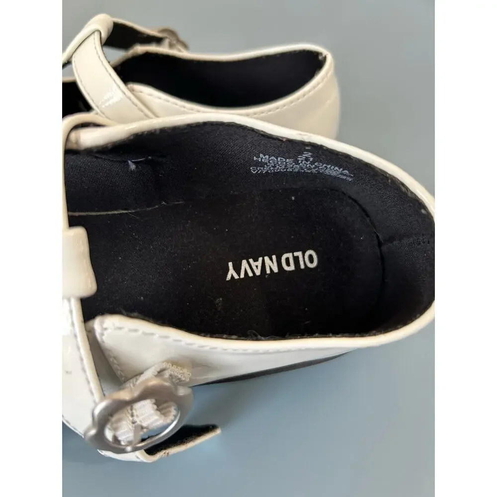 Old Navy white mary janes girls size 2 patent leather doc marten inspired